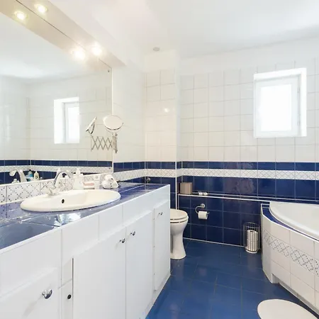 Charming Rustic Old Town Apartment Krakow
